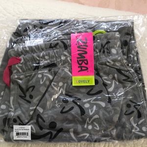 Zumba Cam-Oh Cute Capri Sweatpants in Smoke, Large